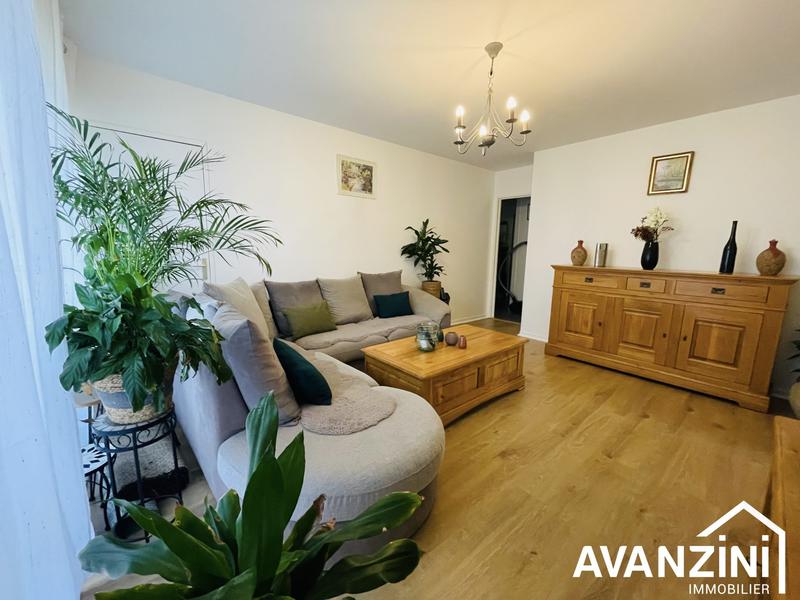 Appartement - 80 m² - 4 pièces