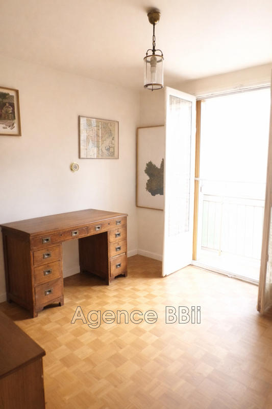 Appartement - 110 m² - 6 pièces