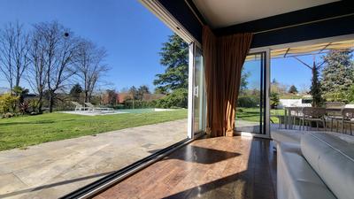 Maison contemporaine - 290 m² - 8 pièces
