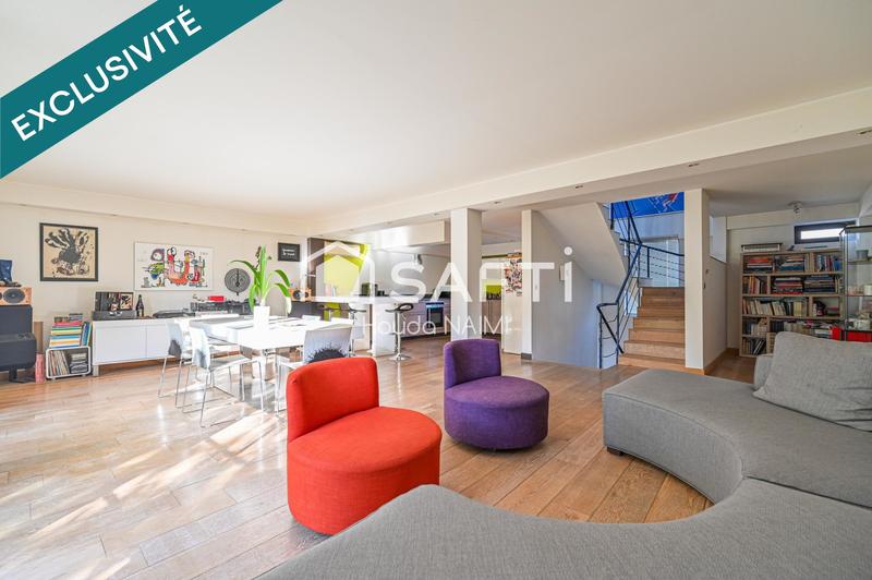 Maison - 220 m² - 7 pièces