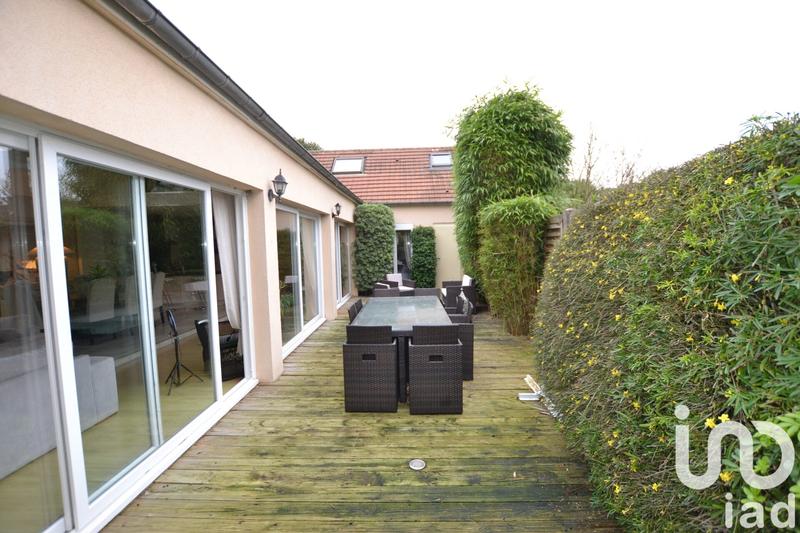 Maison - 181 m² - 8 pièces