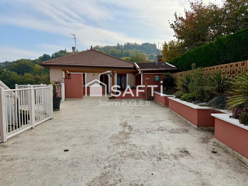 Maison - 190 m² - 8 pièces