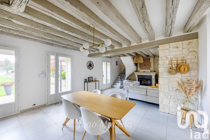 Maison - 240 m² - 6 pièces