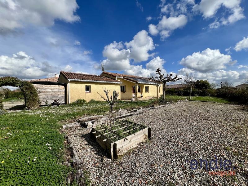 Maison - 102 m² - 4 pièces