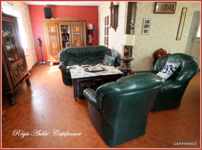 Maison - 95 m² - 5 pièces