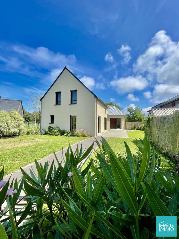 Maison - 137 m² - 5 pièces