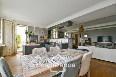 Maison - 190 m² - 7 pièces