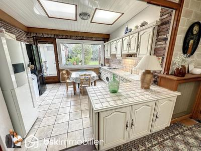 Maison - 212 m² - 7 pièces