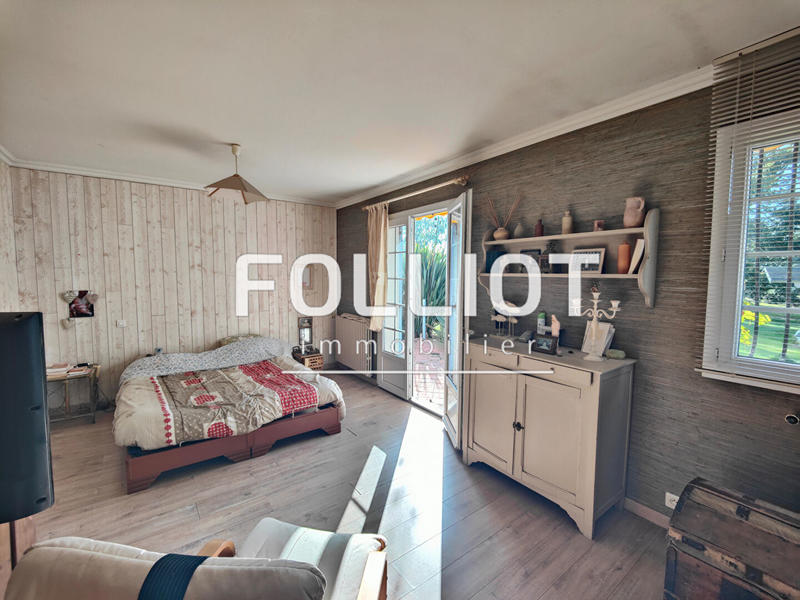 Maison - 239 m² - 5 pièces