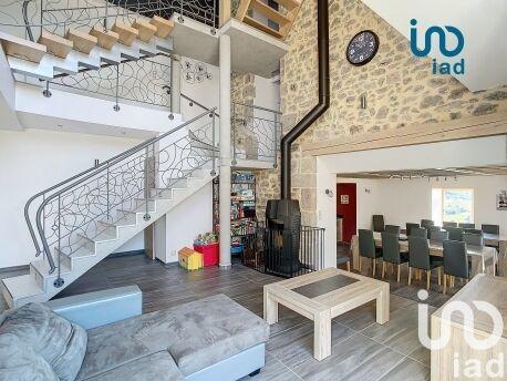 Maison de campagne - 222 m² - 8 pièces