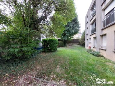 Appartement - 97 m² - 5 pièces