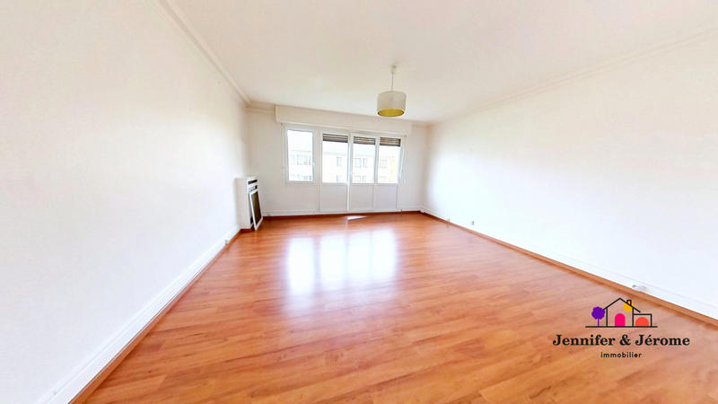 Appartement - 99 m² - 5 pièces