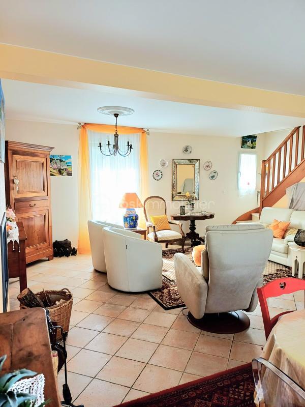 Maison traditionnelle - 155 m² - 6 pièces