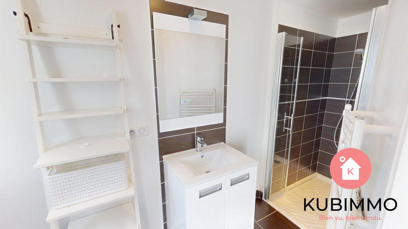 Maison - 177 m² - 7 pièces