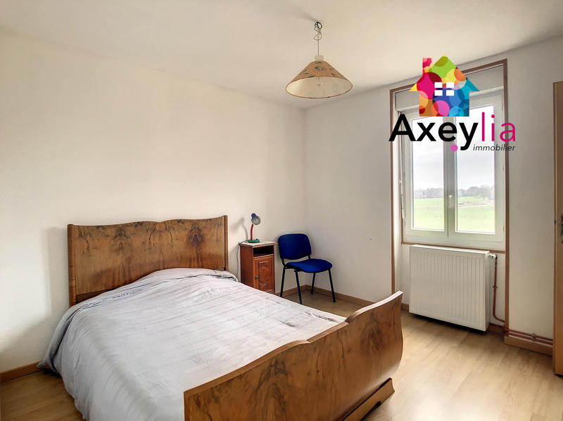 Maison - 240 m² - 12 pièces