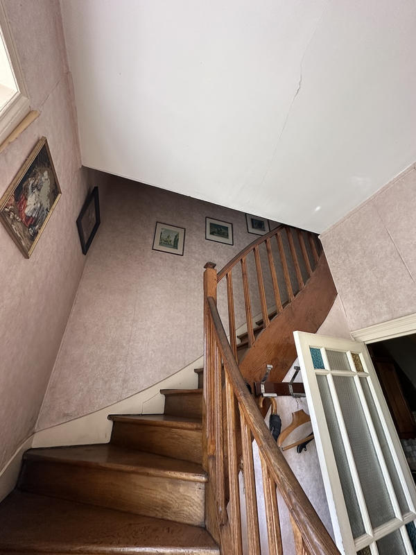 Maison - 180 m² - 9 pièces