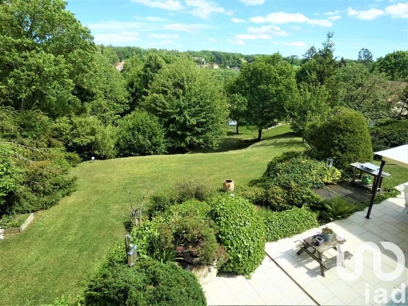 Maison - 280 m² - 9 pièces