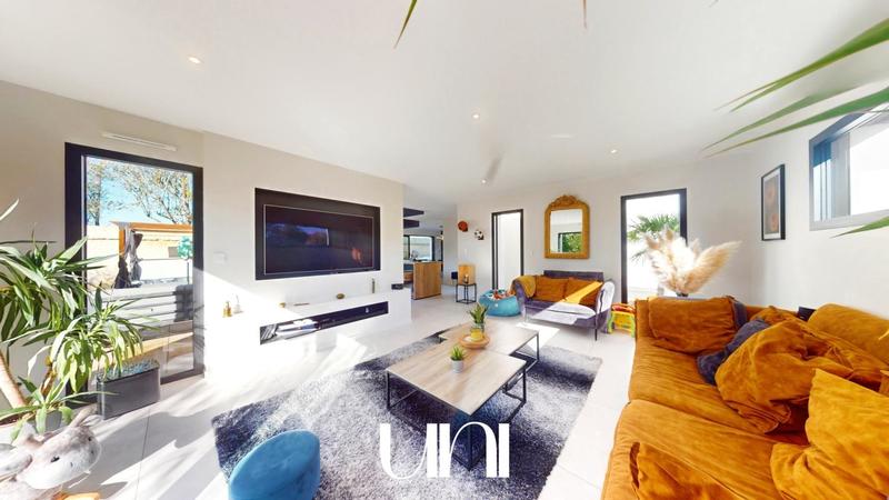 Maison - 162 m² - 5 pièces