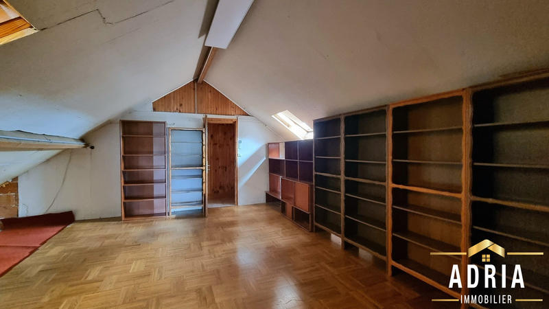 Maison - 150 m² - 8 pièces