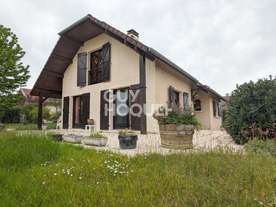Maison - 140 m² - 7 pièces