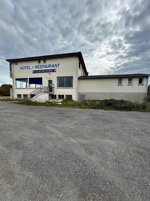 Local commercial - 11 190 m² - 18 pièces