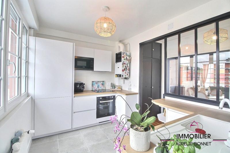 Appartement - 101 m² - 5 pièces