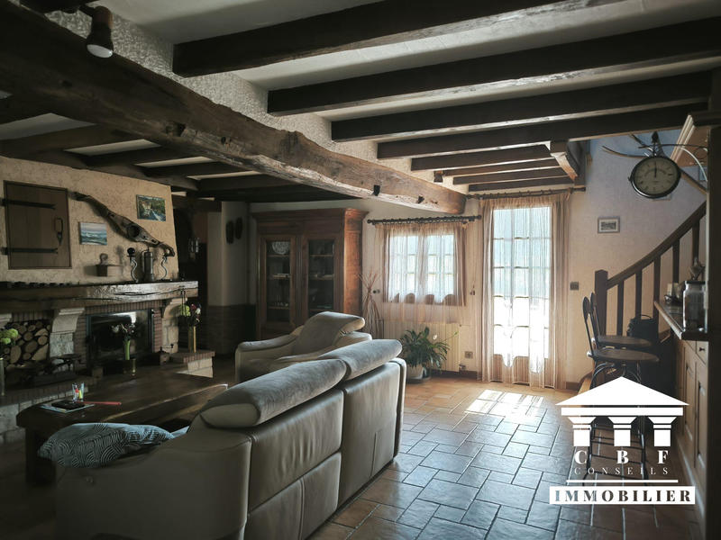 Maison ancienne - 208 m² - 9 pièces