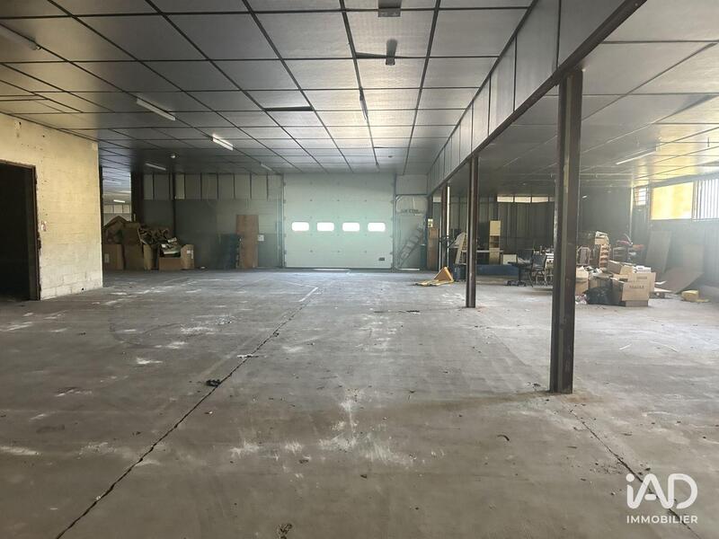 Local commercial - 2 000 m²