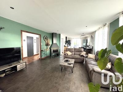 Maison - 200 m² - 8 pièces