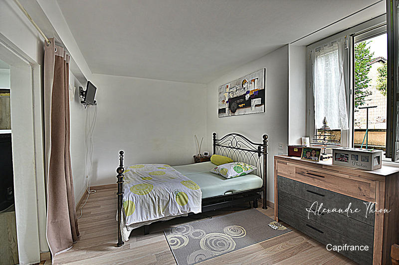 Maison - 330 m² - 10 pièces