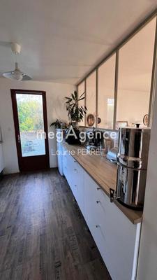 Maison traditionnelle - 143 m² - 7 pièces