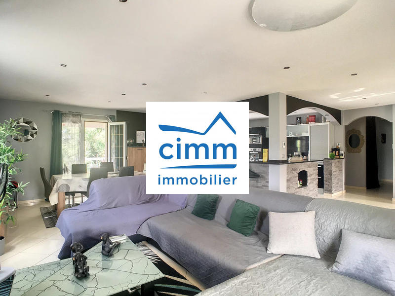 Maison - 194 m² - 6 pièces