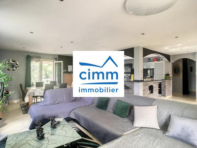 Maison - 194 m² - 6 pièces