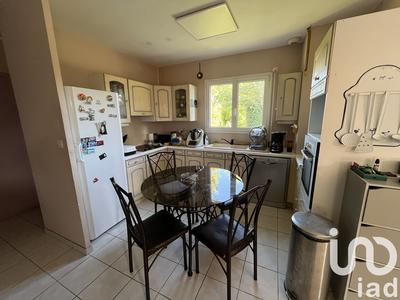 Maison - 99 m² - 5 pièces