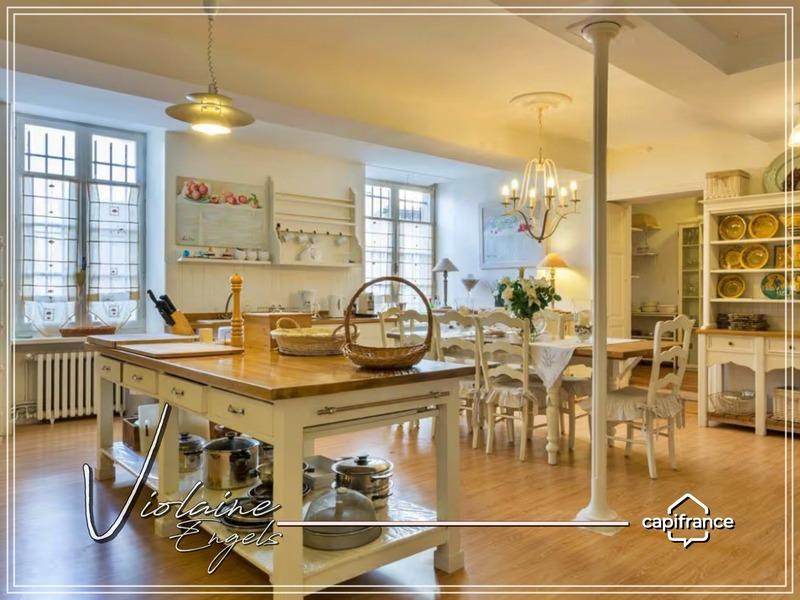 Maison de maîtres - 408 m² - 8 pièces