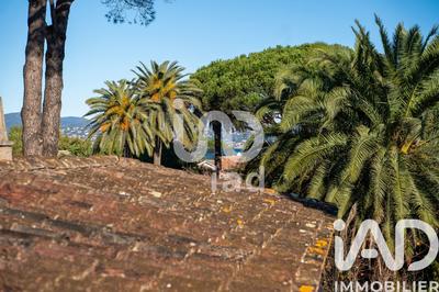 Maison - 194 m² - 8 pièces