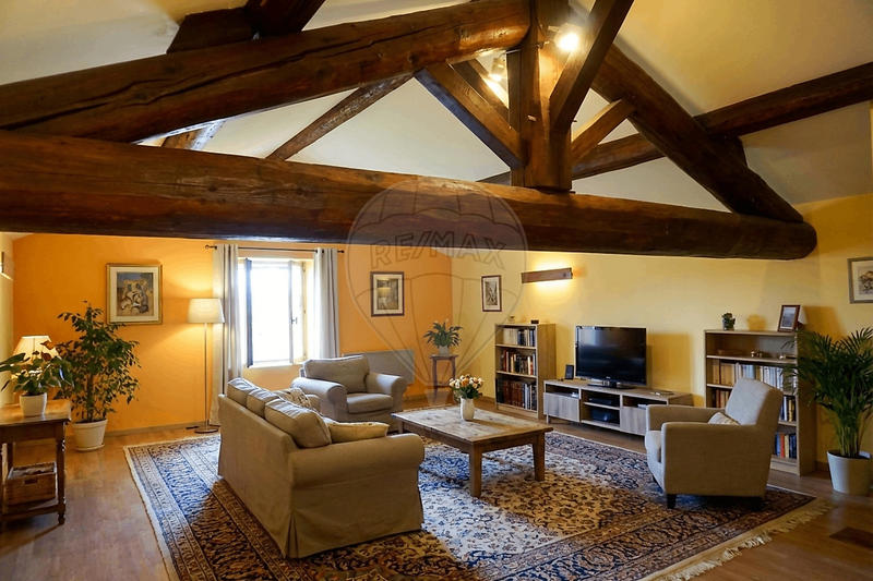 Maison - 195 m² - 6 pièces