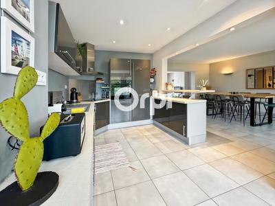 Appartement - 106 m² - 4 pièces