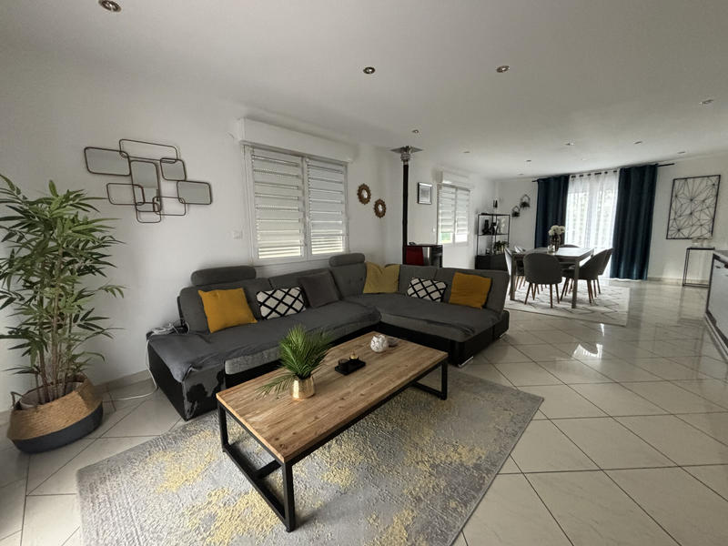 Maison - 182 m² - 7 pièces