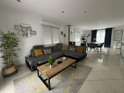 Maison - 182 m² - 7 pièces