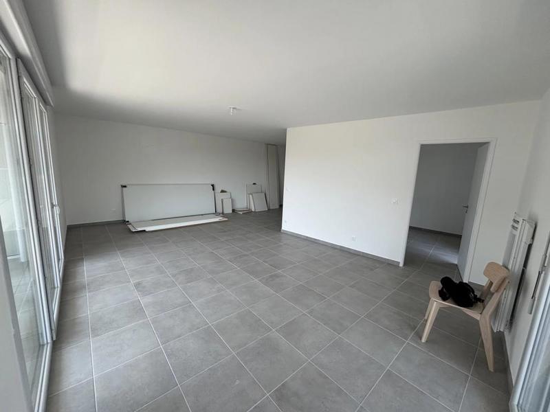 Appartement - 90 m² - 4 pièces