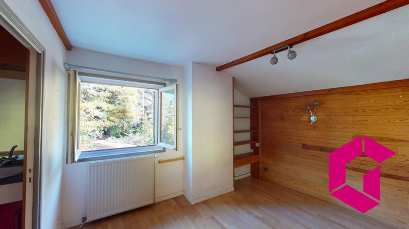 Maison traditionnelle - 205 m² - 6 pièces