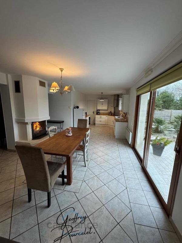 Maison - 134 m² - 7 pièces