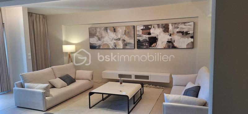 Appartement - 114 m² - 4 pièces