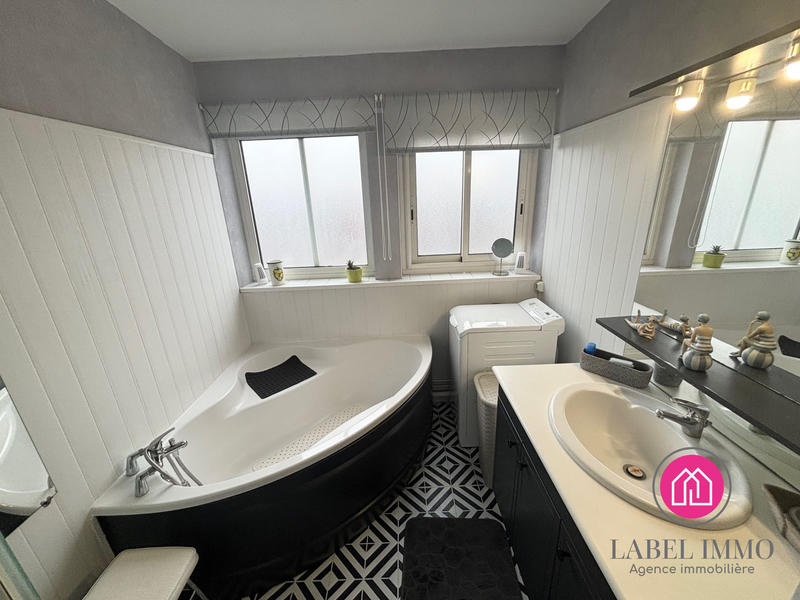 Appartement - 70 m² - 4 pièces