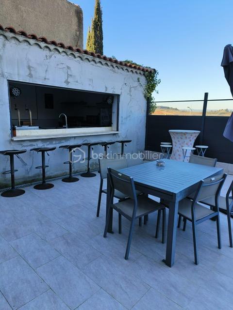 Maison - 257 m² - 9 pièces