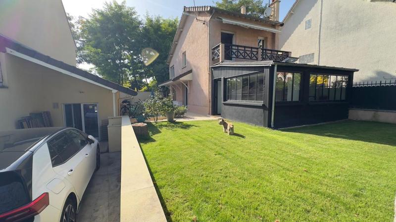 Maison - 110 m² - 6 pièces