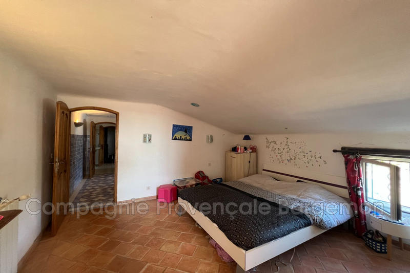 Bastide - 490 m² - 17 pièces