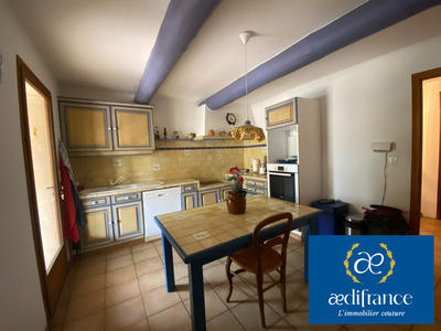 Maison traditionnelle - 231 m² - 9 pièces