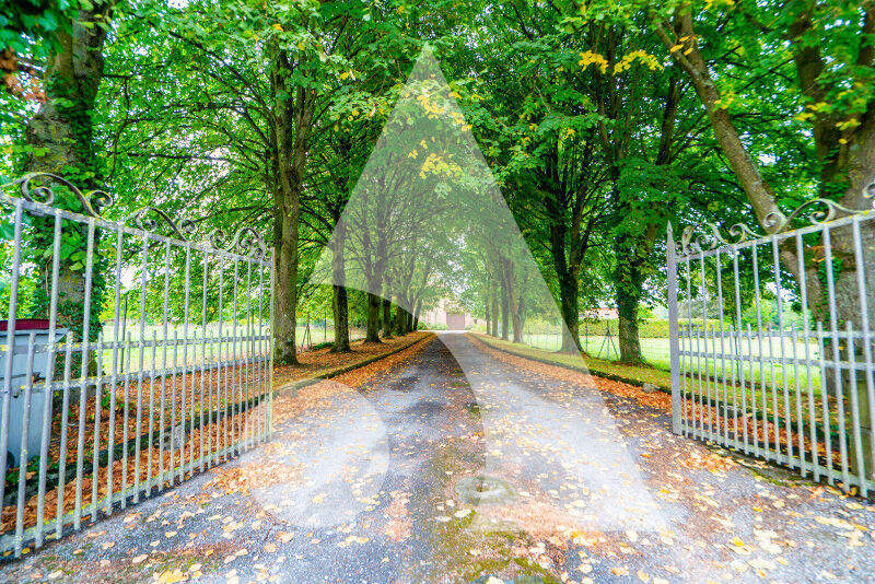 Maison - 581 m² - 21 pièces